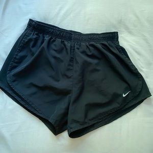 NIKE TEMPO DRY CORE SHORTS